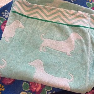 Crown and Ivy beach towel